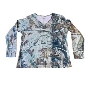 Long Sleeve Camo V-Neck Shirt - Green/Brown